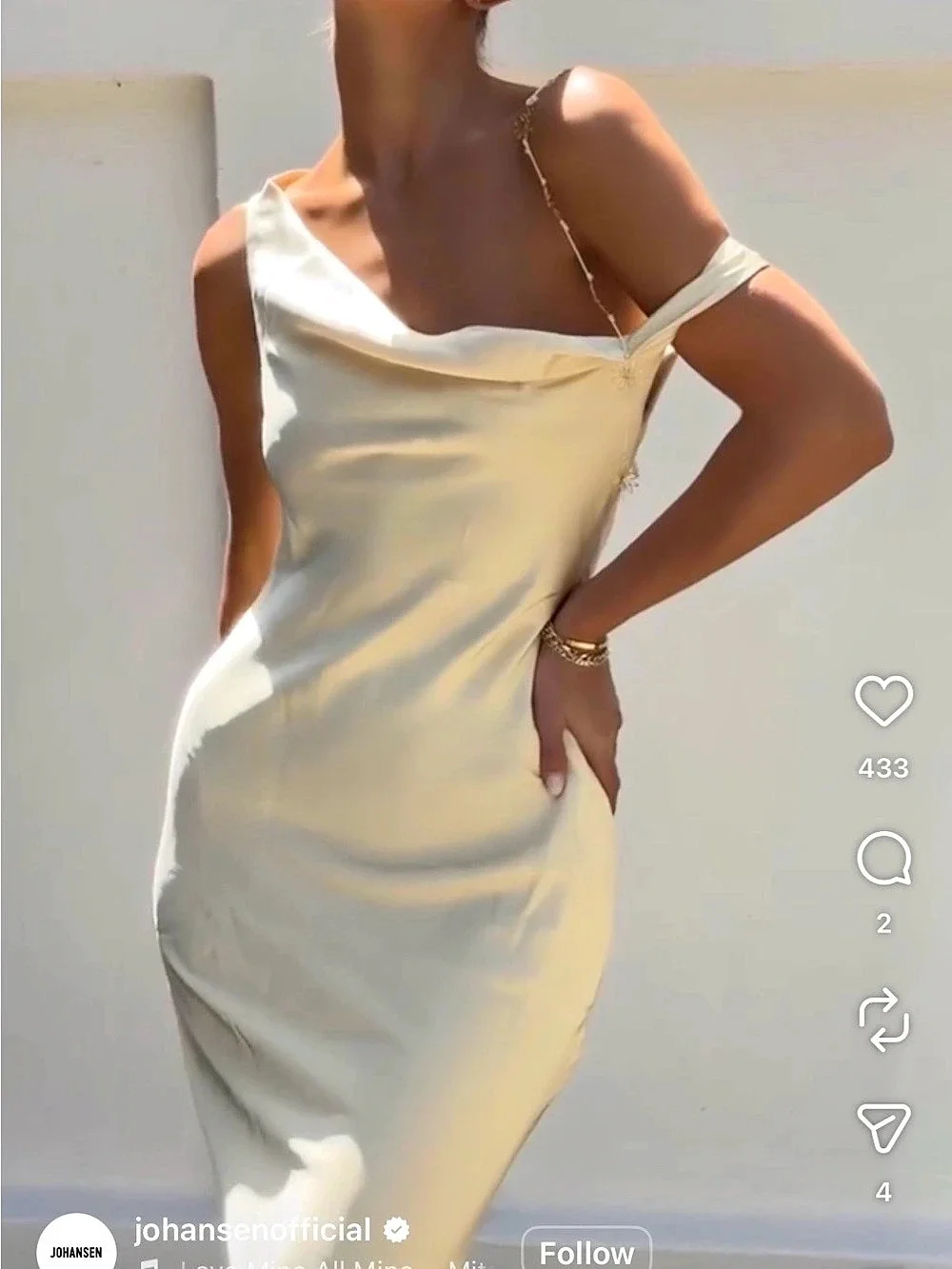 Wilfred Daisychain Satin Dress Cream Like New